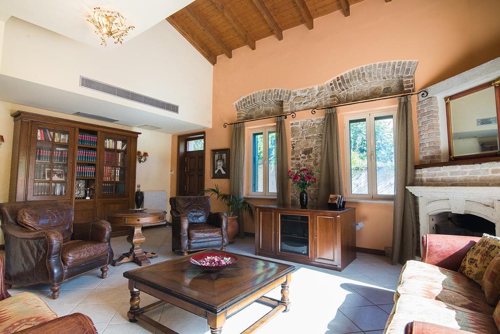 Moraitis Apartment